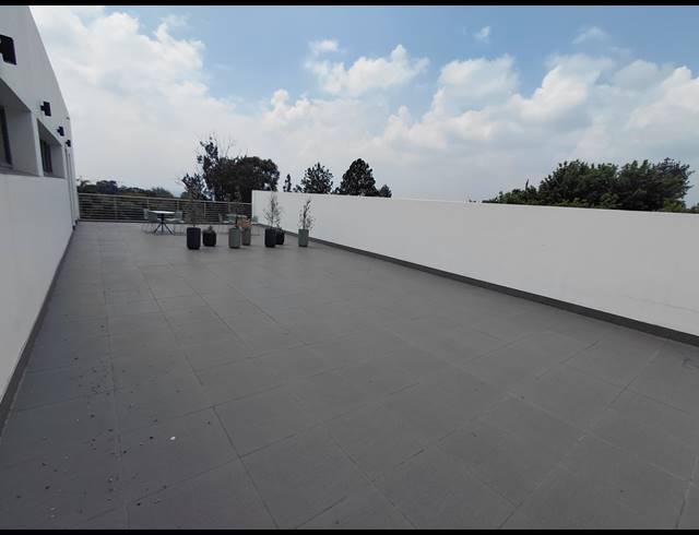 273M² OFFICE TO LET IN BRYANSTON